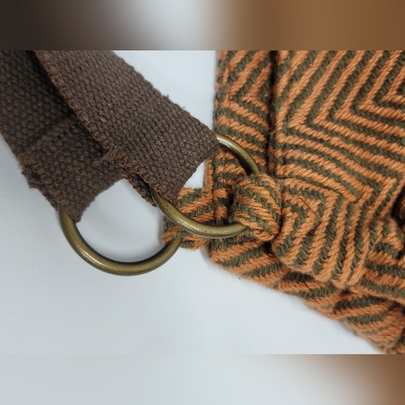 Boho up, wool Purse with wool and other fabrics Embroidered. - Picture 4 of 11